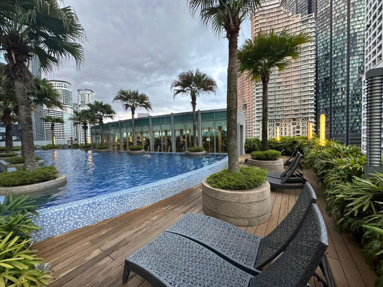 Vortex Suites Klcc By Hafizah Suites Куала-Лумпур Экстерьер фото